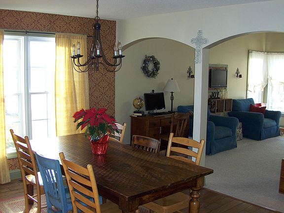 4th image of 1366 Boxwood Dr