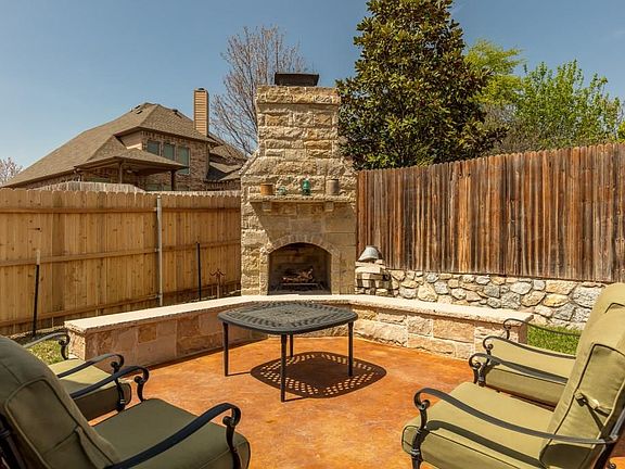3rd image of 705 Sage Brush Dr