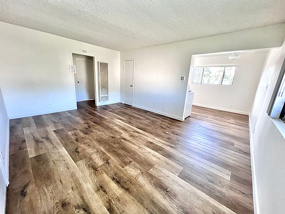 2nd image of 14102 Delano St APT 7