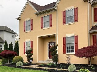 9905 Player Dr, Philadelphia, PA 19115
