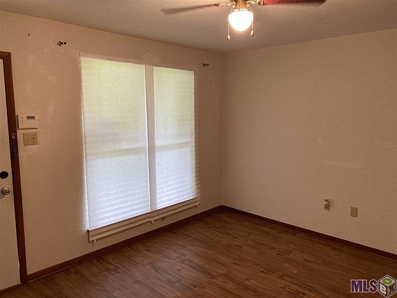 4th image of 32970 Adams Dr