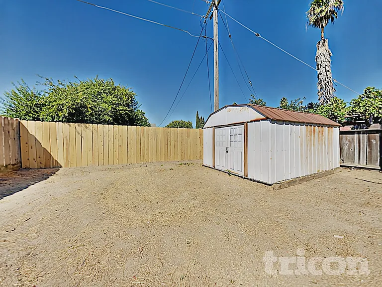 2333 Nancy Ln — Photo 11