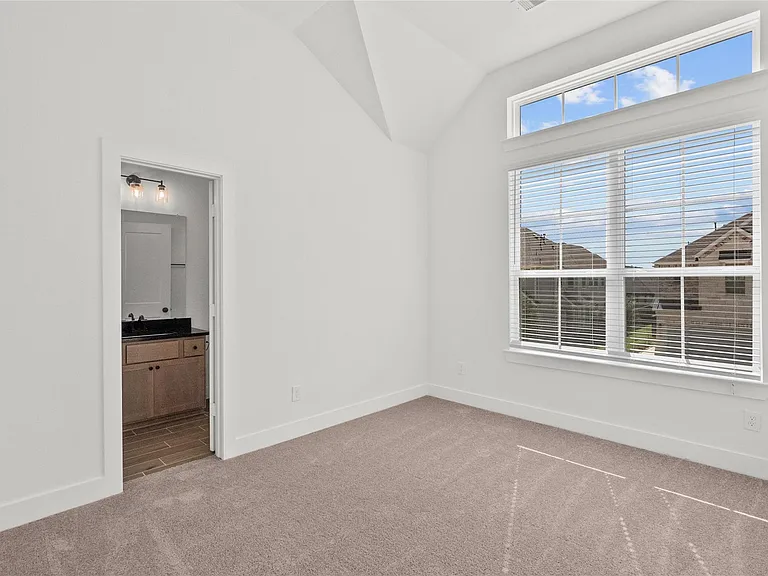 4931 Carranza Ct — Photo 35