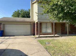9916 E 22nd Pl, Tulsa, OK 74129