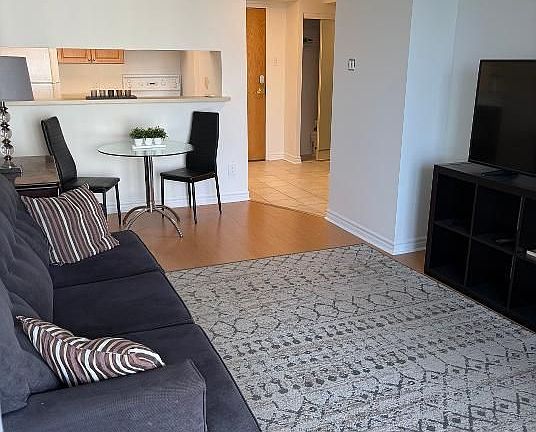 5th image of 75 Ellen St #905