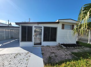 910 51st Avenue Plz W #1, Bradenton, FL 34207