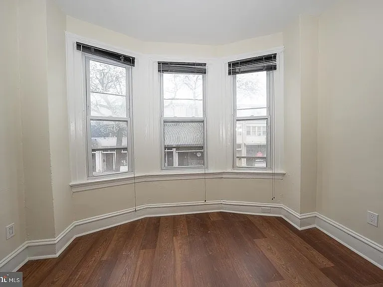 22 Ardmore Ave #2 — Photo 3