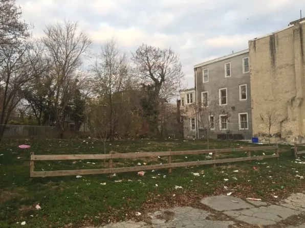 1927 Diamond St, Philadelphia, PA 19121