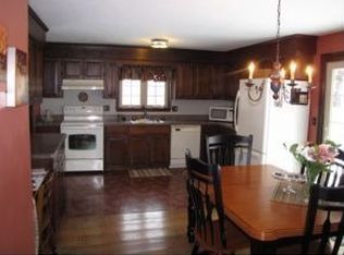 12 Seton Dr, Bedford, NH 03110