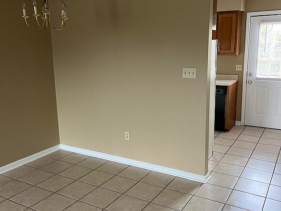 2nd image of 1034 Brandy Ln #7