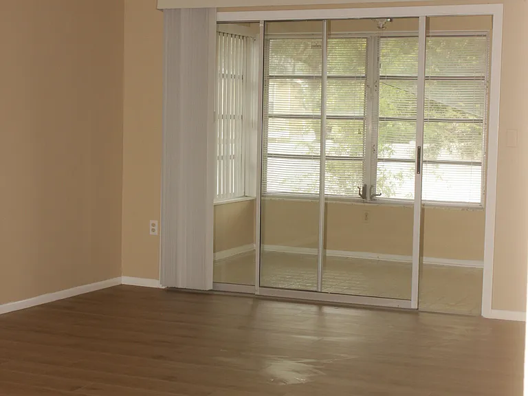 2948 Bancroft Cir E #C — Photo 10