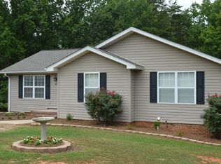 275 Mallard Rd, Madison, NC 27025