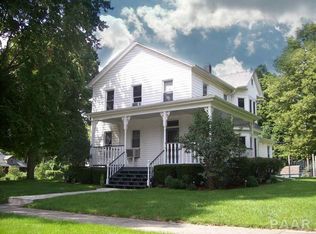 207 W 4th St, Delavan, IL 61734