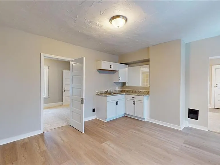 7803 Dearborn Ave — Photo 11