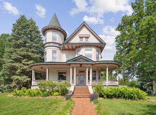 309 Upper Broadway St, Decorah, IA 52101
