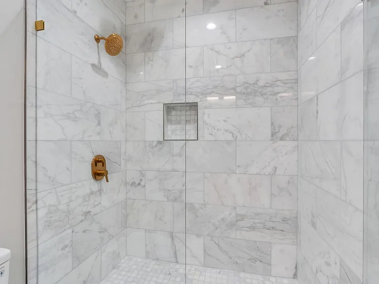 Jocelyn Court Townhomes — Photo 39