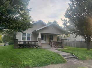 524 W Cherry St, Nevada, MO 64772
