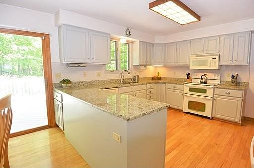 4th image of 7 Highland St