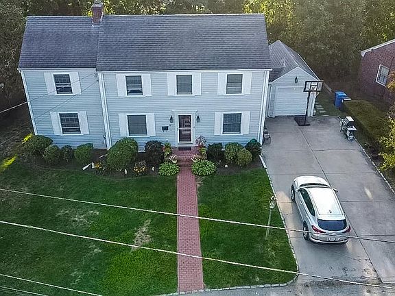 2nd image of 78 S Hill Dr