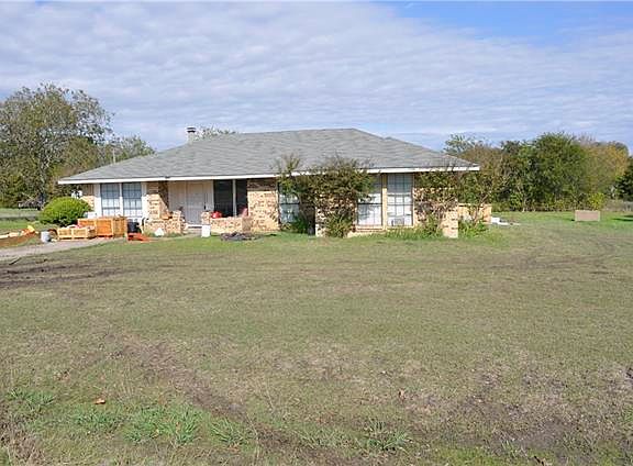 3rd image of 1022 Eastridge Cir