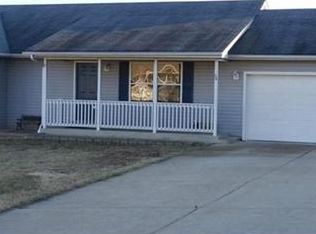 38 Hickory Cir, Union, MO 63084