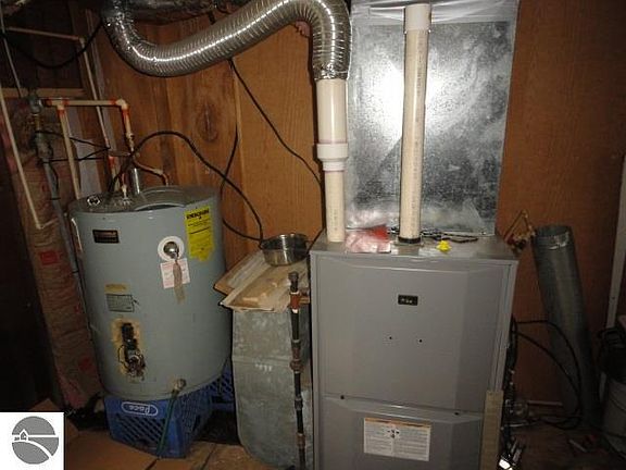 4th image of 1096 Barcelona Dr