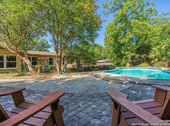 2nd image of 134 Arvin Dr
