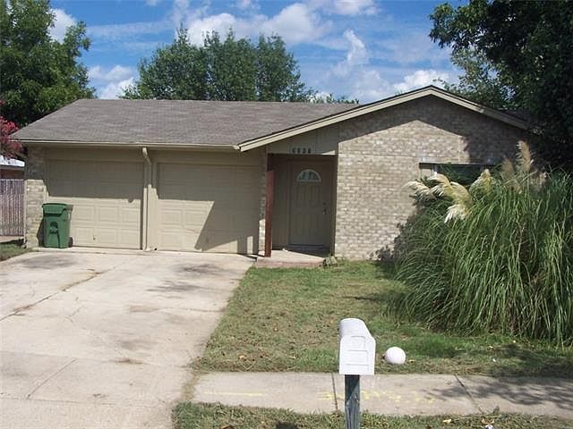 1st image of 2917 Daniel Dr