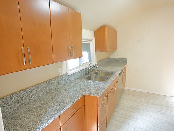 Kitchen counter tops