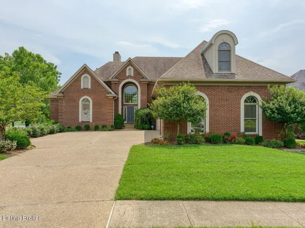 1511 Crosstimbers Dr, Louisville, KY 40245