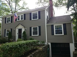 15 Ledgewood Rd, Boston, MA 02132