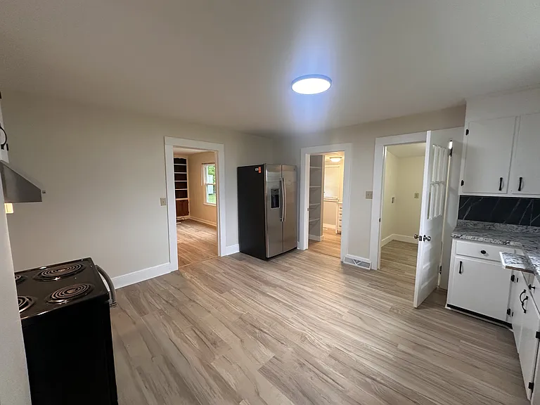 5256 Irish Rd — Photo 6
