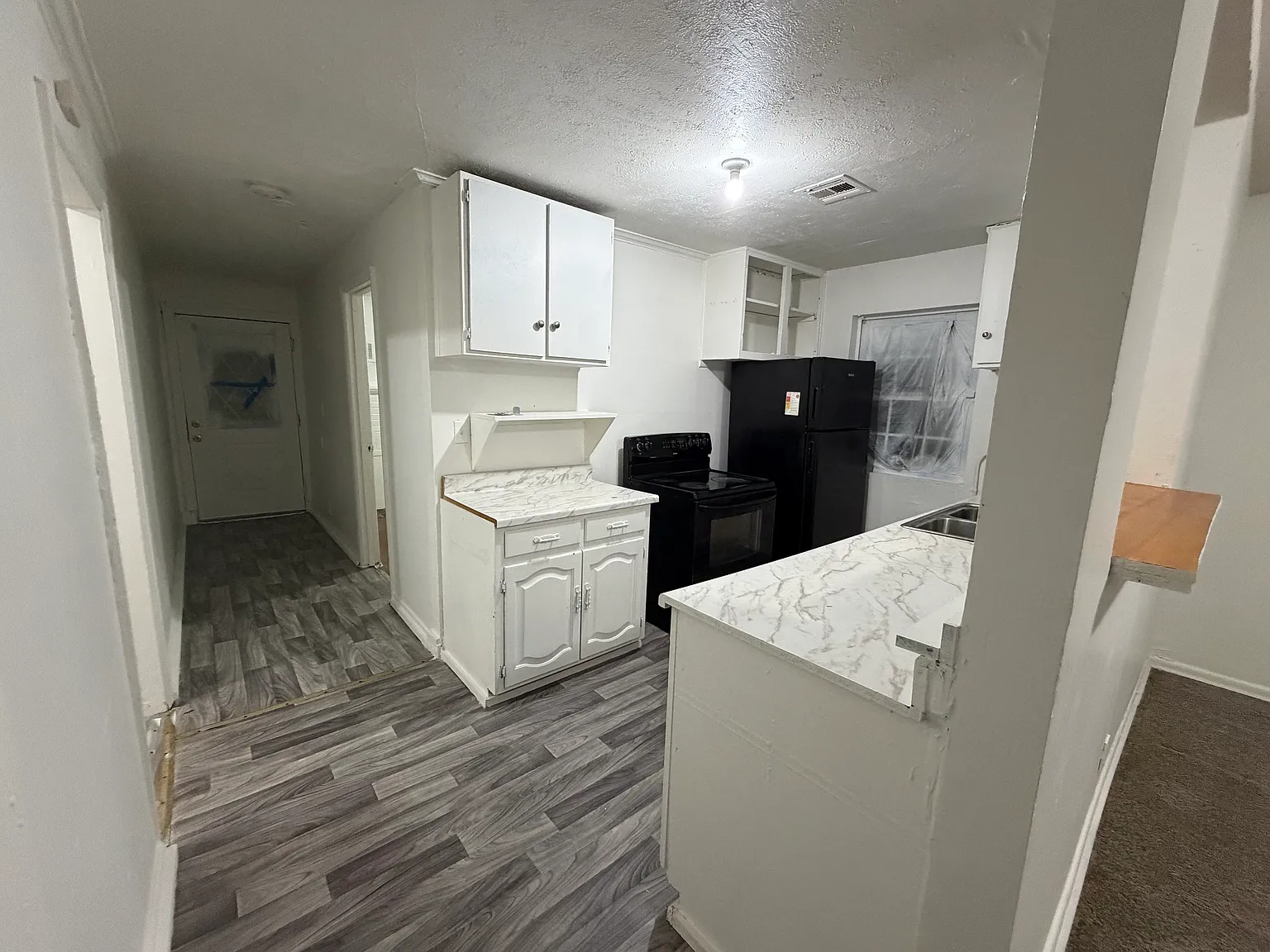 4 bed, $1,350 — Photo 3