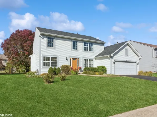 377 Mallard Ln, Sugar Grove, IL 60554