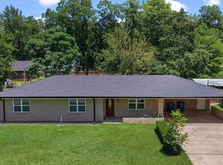 105 S Church Ave, Mount Pleasant, TX 75455