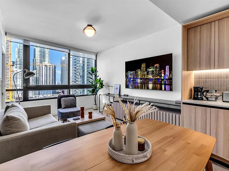 225 N Miami Ave #1701 — Photo 5