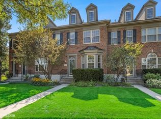1827 Westleigh Dr, Glenview, IL 60025