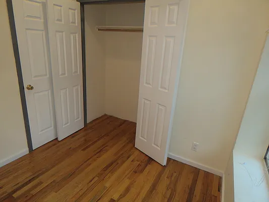 Rented by RES New York | media 25