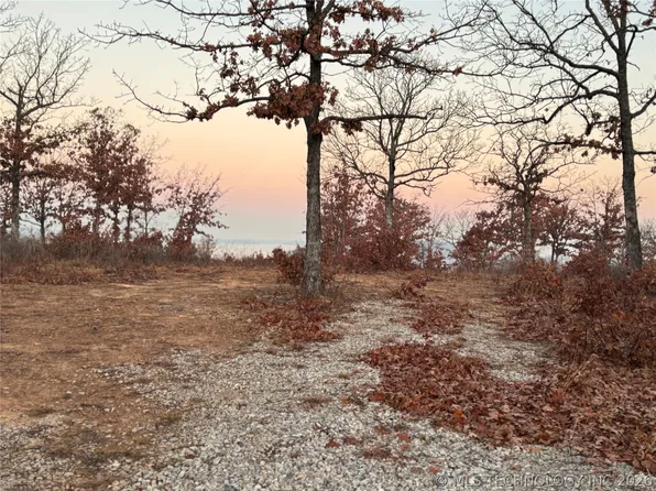 94 Lake Rd, Sperry, OK 74073