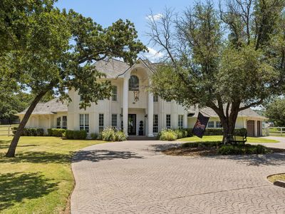 110 Falcon Ct, Argyle, TX, 76226