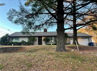 6465 Howdershell Rd, Hazelwood, MO 63042