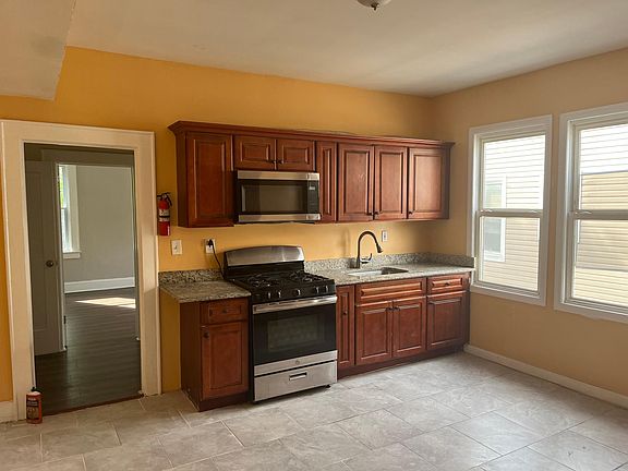 5th image of 2-28 Tremont Ter #2