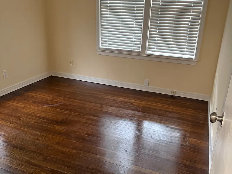 3208 Duval St #1 — Photo 4