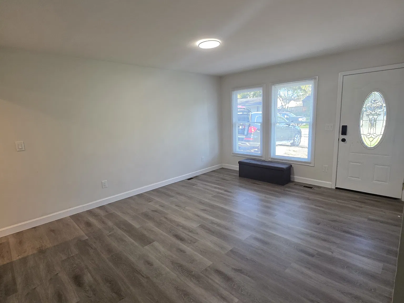 4 bed, 1053 sqft, $2,300 — Photo 4