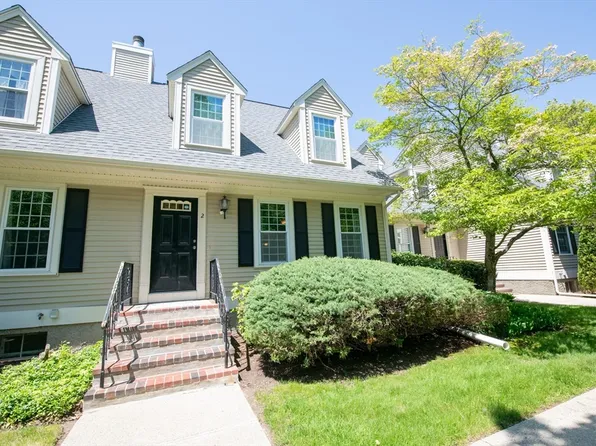 2 Morgan Ln #2, Norton, MA 02766