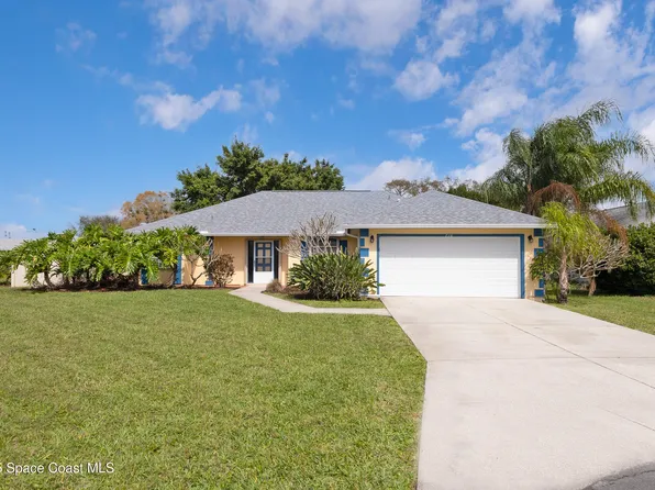 710 John Carroll Ln, West Melbourne, FL 32904