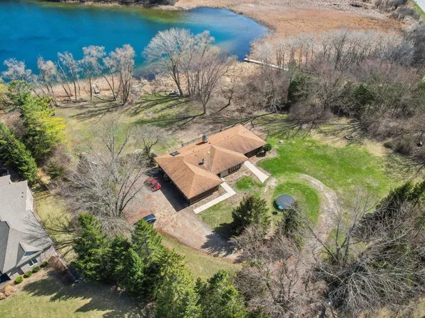 36439 Silver Maple LANE, Summit, WI 53066
