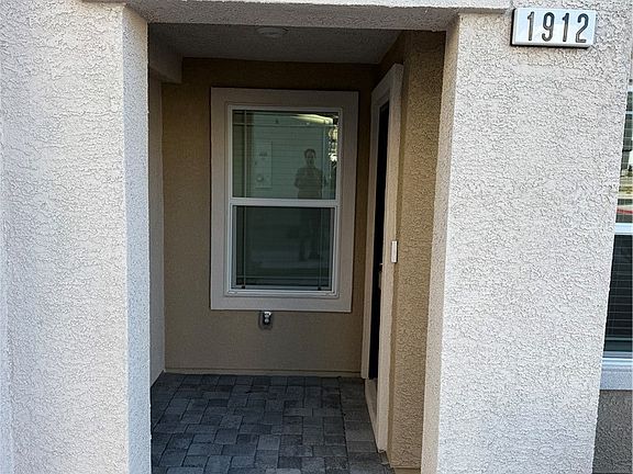 5th image of 1912 Alouette Vista St