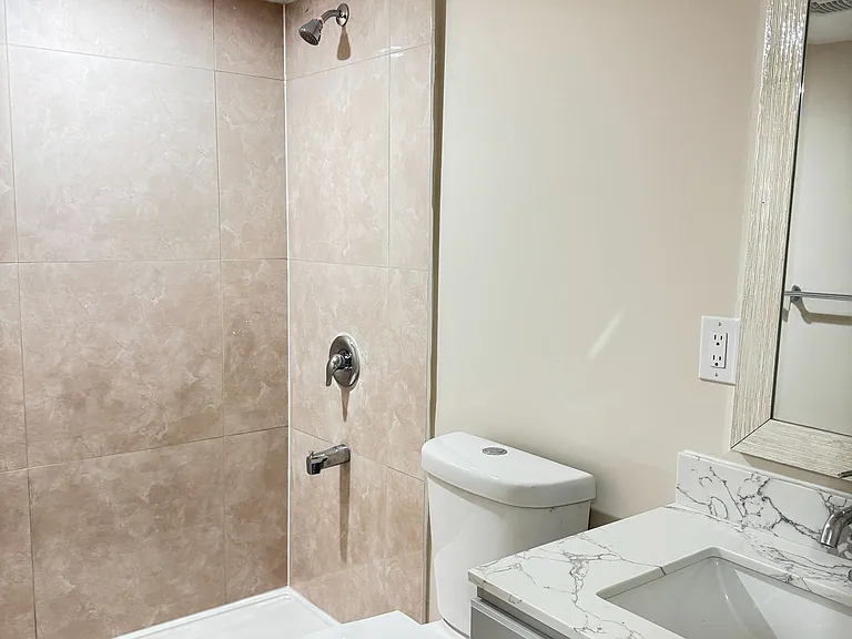 26 Dunblaine Cres — Photo 10