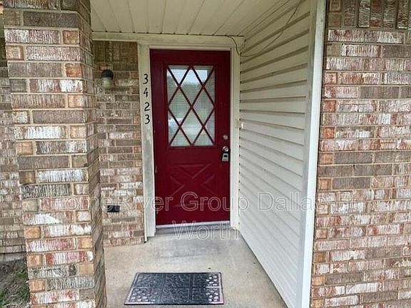 2nd image of 3423 Salmon St